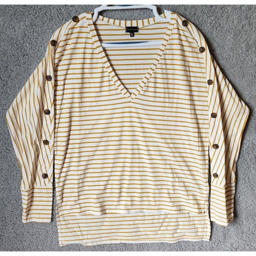 Buckle Black Women's Long Sleeve V Neck Top Yellow/White Striped Button Accent M